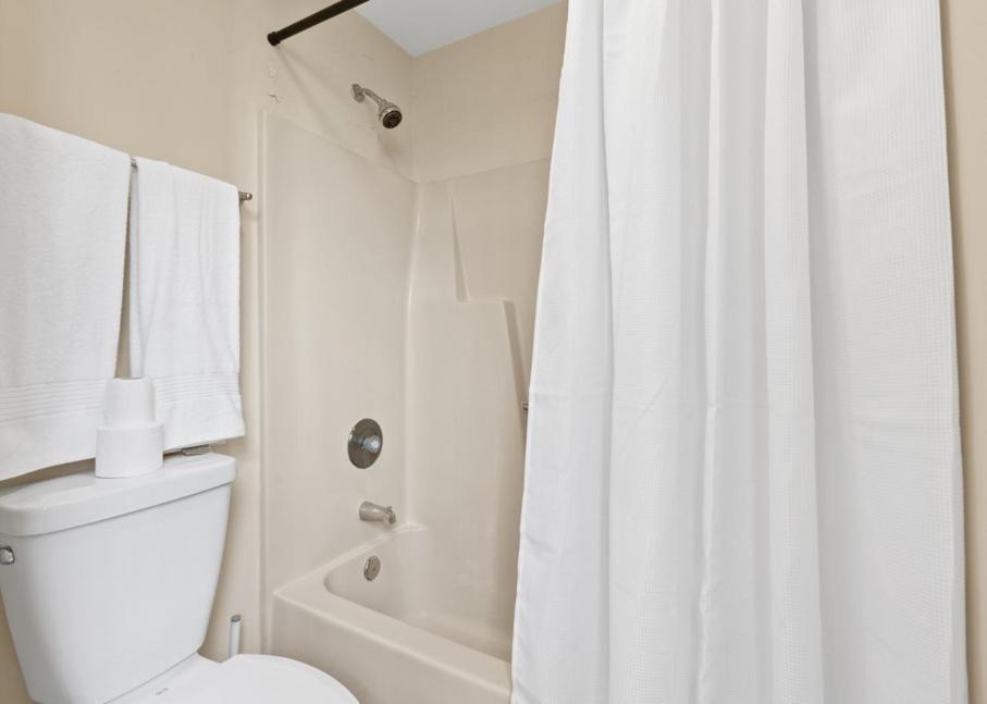 Bright And Cozy 1-Br Condo, Wifi Wilmington Bagian luar foto