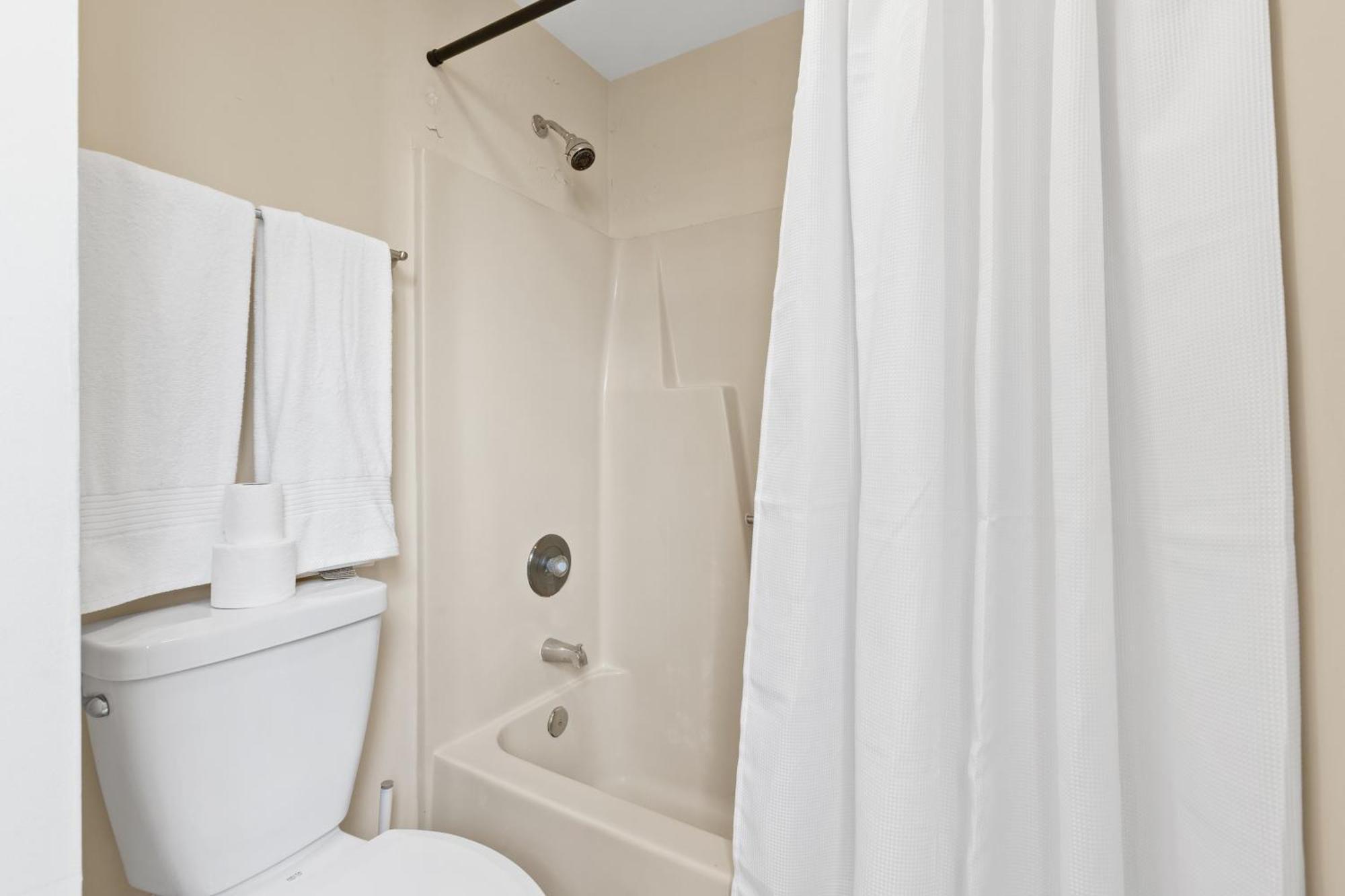 Bright And Cozy 1-Br Condo, Wifi Wilmington Bagian luar foto